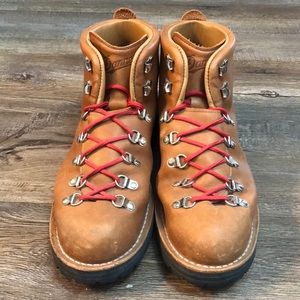 Danner Mountain Lights